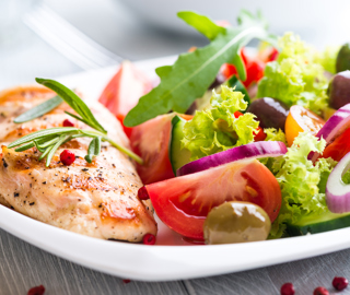 Kip_met_salade.jpg