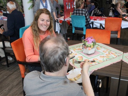 Uurtje met een buurtje.jpg