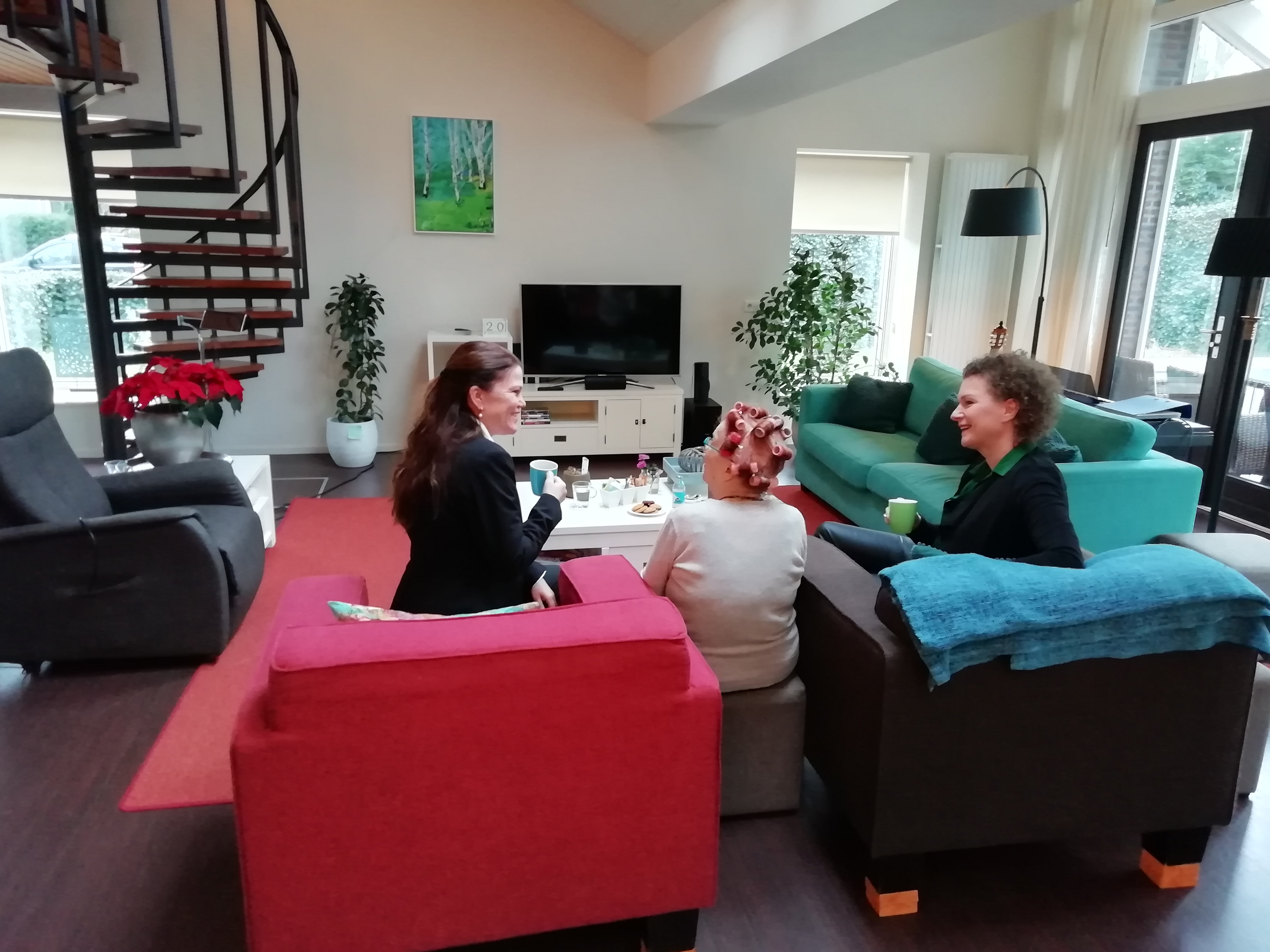 Respijthuis - Petra Oxfoort en Wilma Bus met gast.jpg