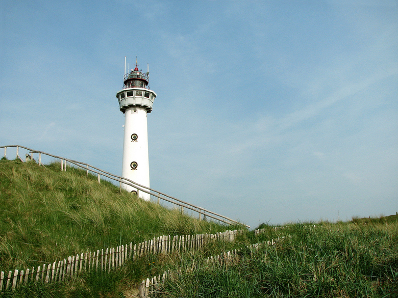 BF6D6980659A31054D69BF2810DEAFA5-vuurtoren-egmond-aan-zee.jpg