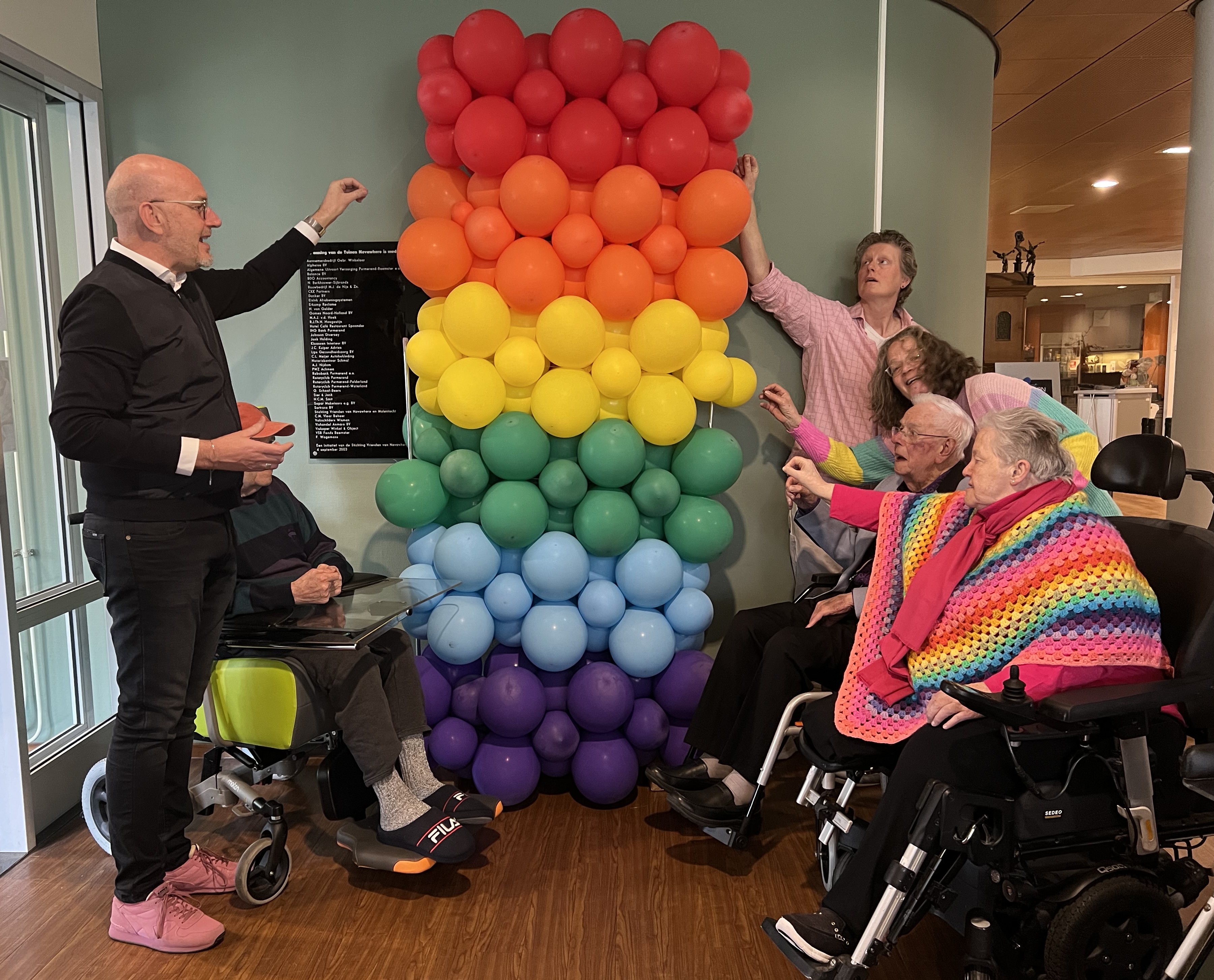 Roze Loper Novawhere