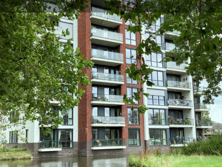 FOTO 10 Met Blauwe Lucht